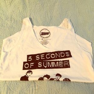 5 Seconds of Summer tank top sz m 🎼